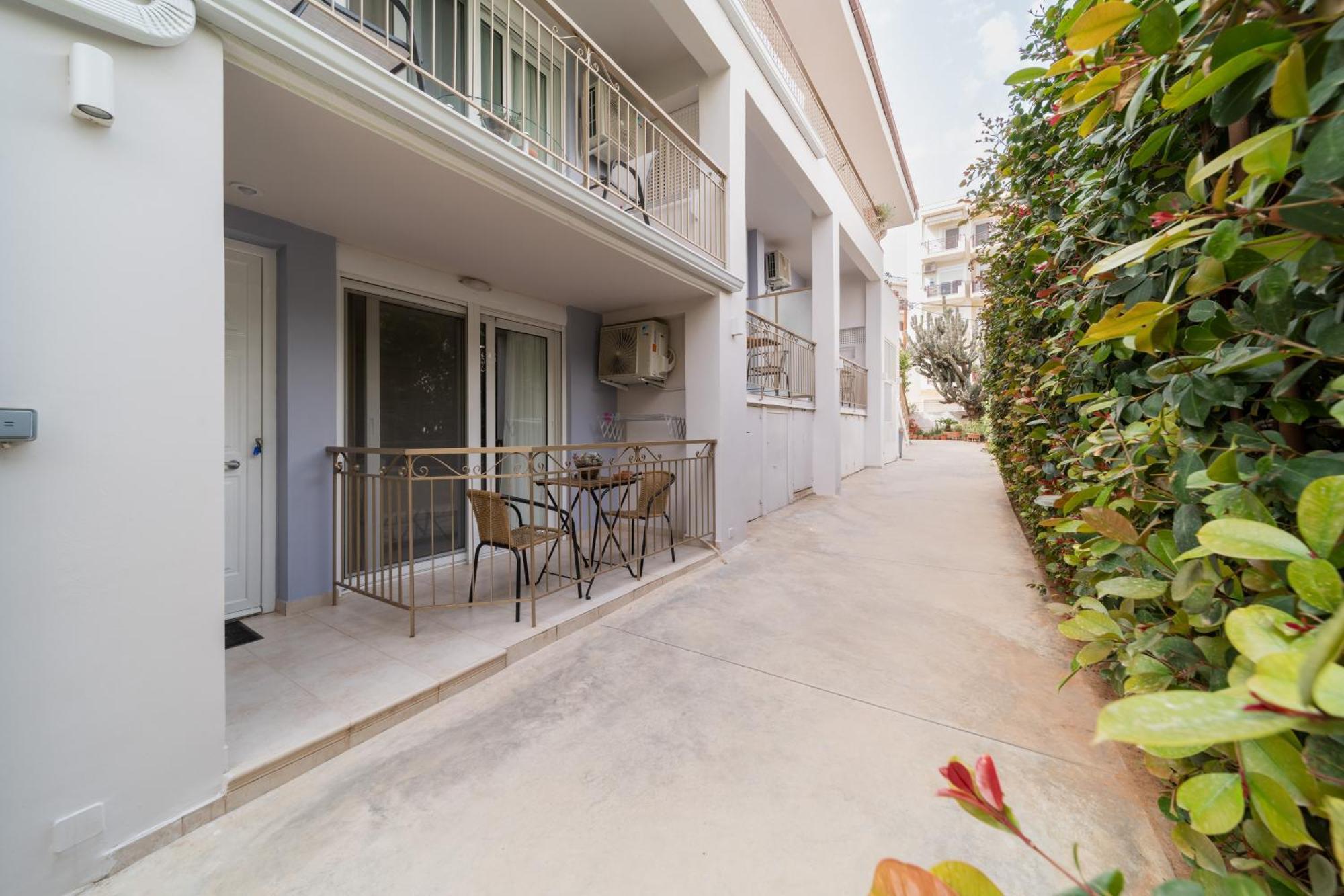 Cactus - Blooming Garden Apartments Kalamata Exterior photo
